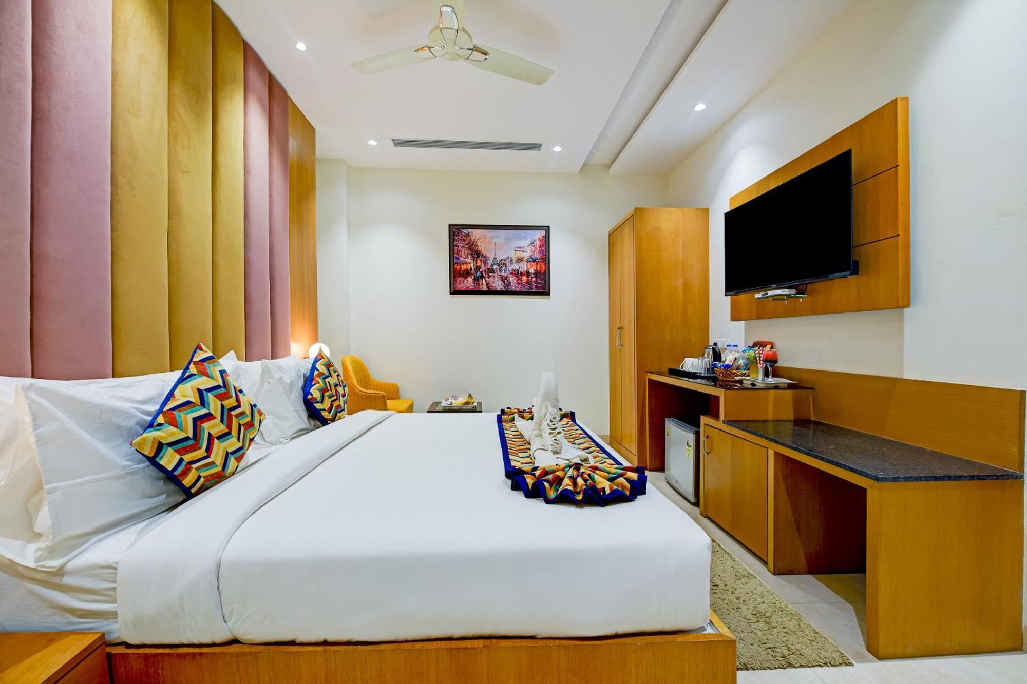 Classio Royale By Io Hotels Near Golden Temple Amritsar Exterior photo