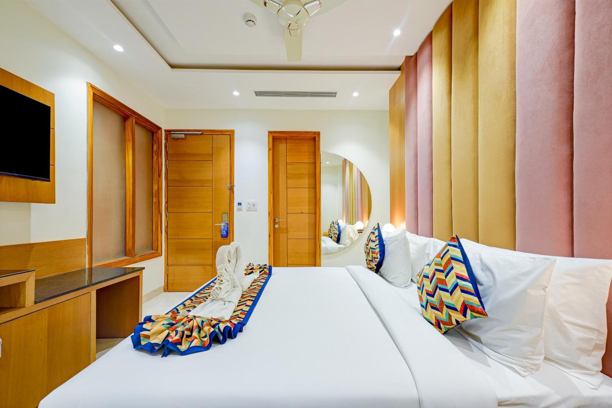 Classio Royale By Io Hotels Near Golden Temple Amritsar Exterior photo