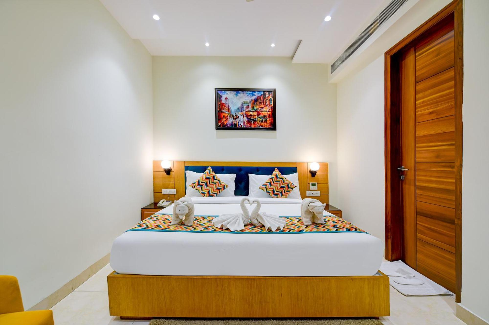 Classio Royale By Io Hotels Near Golden Temple Amritsar Exterior photo