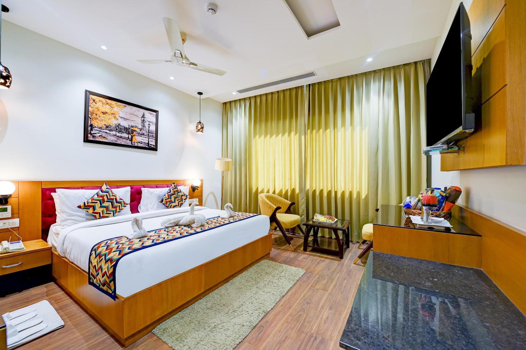 Classio Royale By Io Hotels Near Golden Temple Amritsar Exterior photo